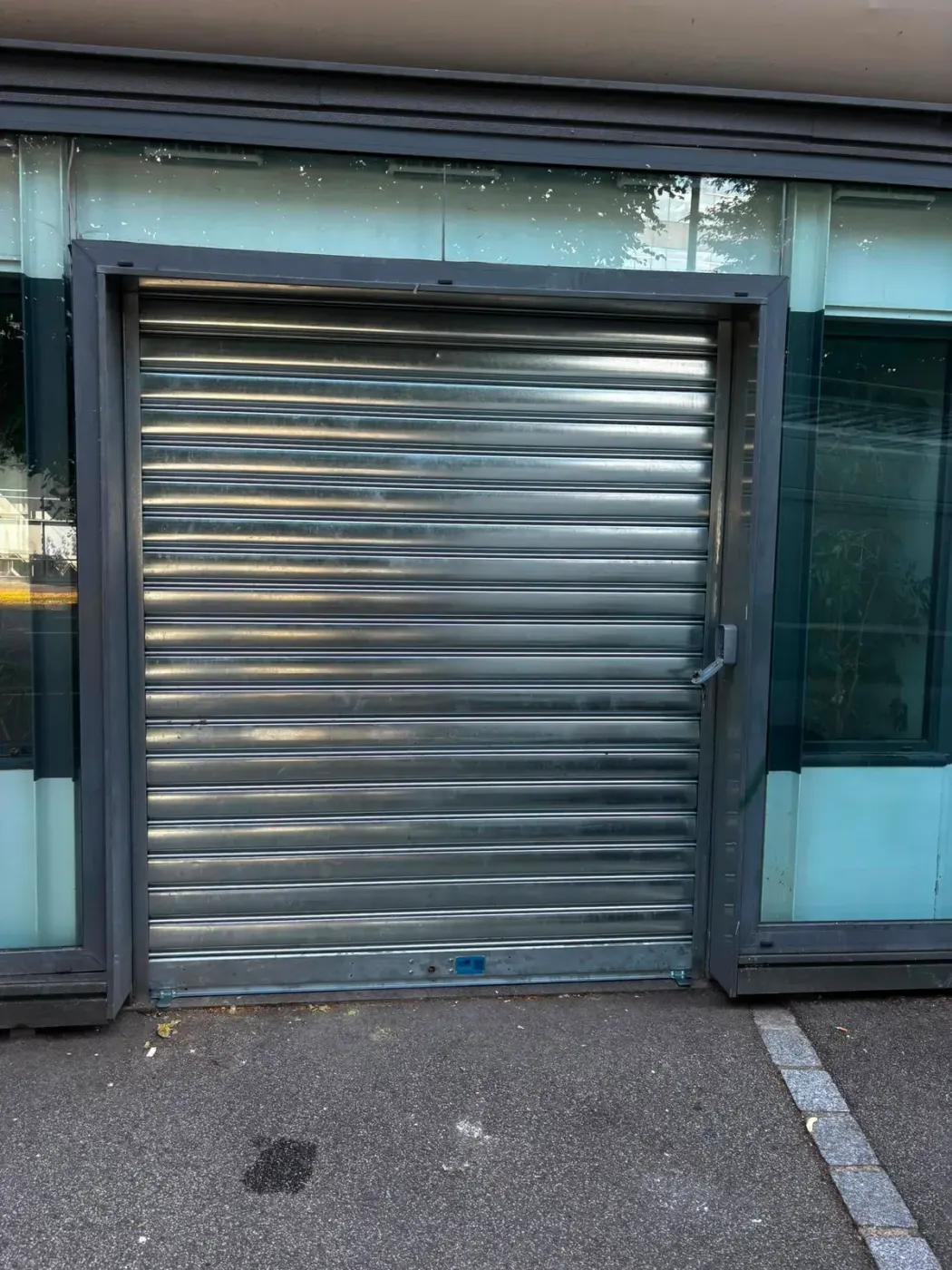 Installation et pose de rideau métallique à Champigny-sur-Marne